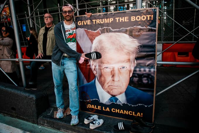 (FOTO in VIDEO) V ZDA se začenjajo protesti proti Trumpu