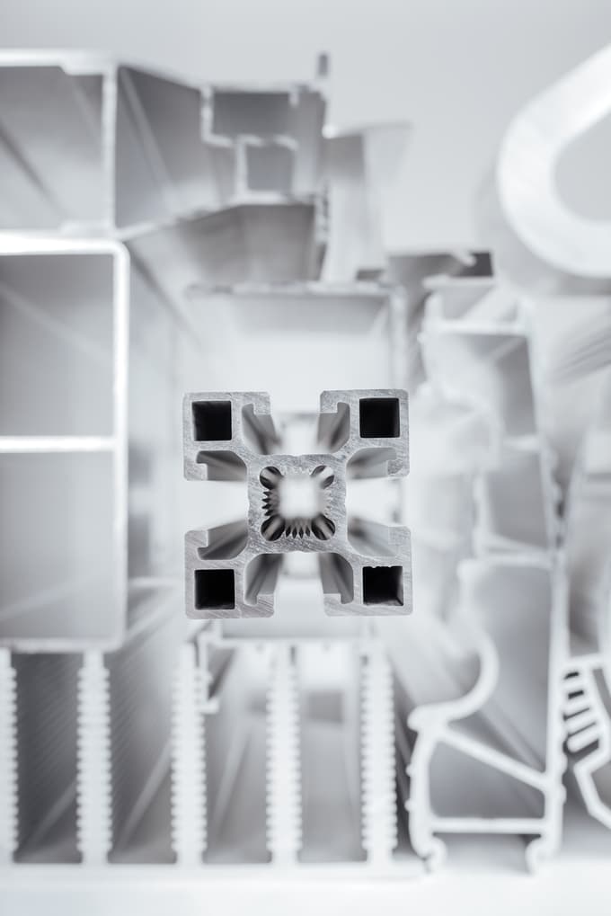 Deset Impolovih mejnikov na poti od tradicije do trajnostne prihodnosti