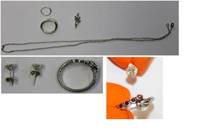 (FOTO) Vam je ta nakit znan? Policija ga je zasegla in prosi za informacije