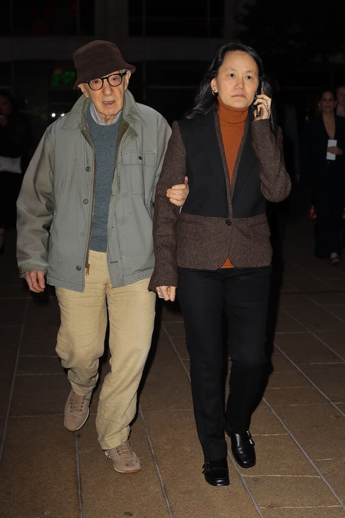 Slavni ameriški režiser Woody Allen je bil pred kratkim opažen s svojo ženo Soon-Yi Previn.