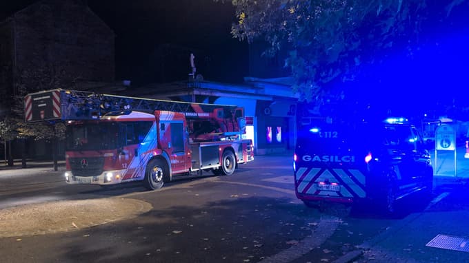 (FOTO) V centru Maribora zvečer na delu tri gasilska društva