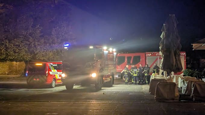 (FOTO) V centru Maribora zvečer na delu tri gasilska društva