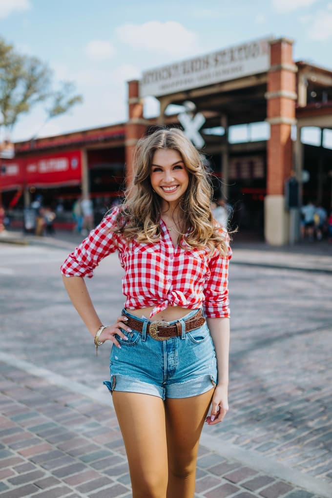 (VIDEO) Zdaj je jasno, kaj je Saša Lešnjek počela s Fehtarji v Dallasu: "S fanti smo se odlično ujeli"