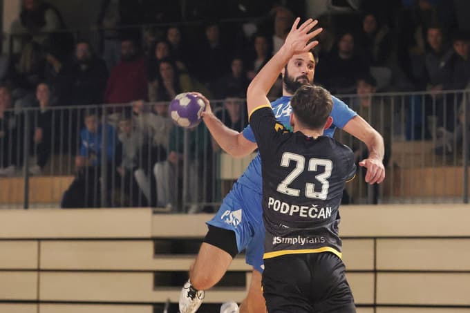 (FOTO) Velenjčani se na Ptuju niso želeli igrati z ognjem