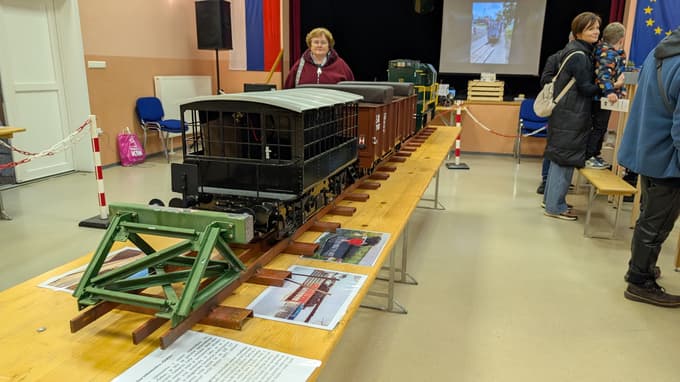 (FOTO in VIDEO) Nad modeli vlakovnih kompozicij navdušeni tako stari kot mladi