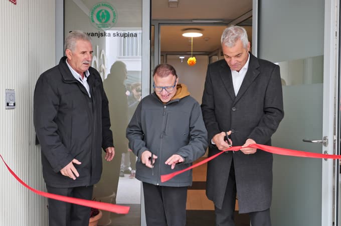 (FOTO) V Mariboru uradno odprli dom za odrasle z motnjami v duševnem razvoju: "Največ pomeni, ko rečejo, to je moj dom"