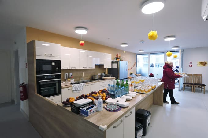 (FOTO) V Mariboru uradno odprli dom za odrasle z motnjami v duševnem razvoju: "Največ pomeni, ko rečejo, to je moj dom"