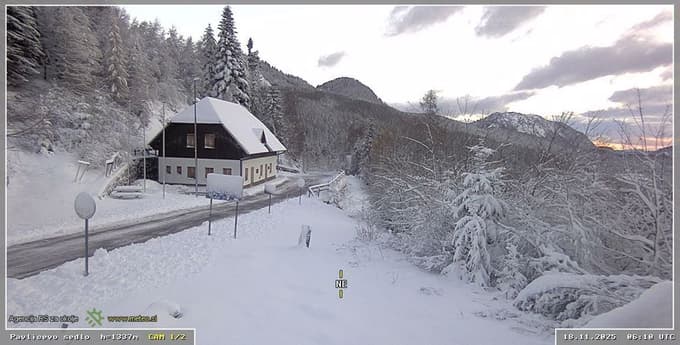Sneg na Pavličevem sedlu