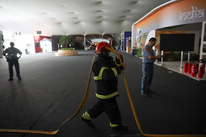 (FOTO) Požar na prizorišču COP30 pod nadzorom, delegati evakuirani
