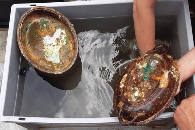 (FOTO) Manj znana, a enako tragična usoda: Ste vedeli, da je imel Titanik "varnejšega" dvojnika?