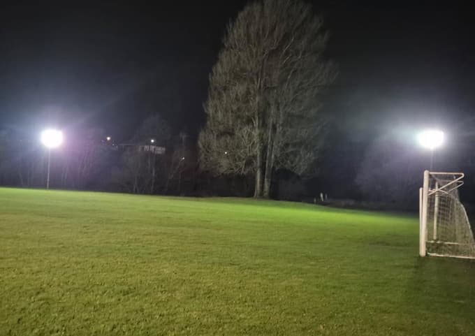 (FOTO) Pomembna pridobitev za štajerski nogomet: Še eno igrišče dobilo reflektorje