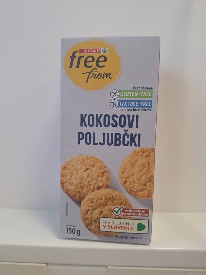 (FOTO) Odpoklic priljubljenih keksov: V njih so lahko tujki. Zavrzite jih!