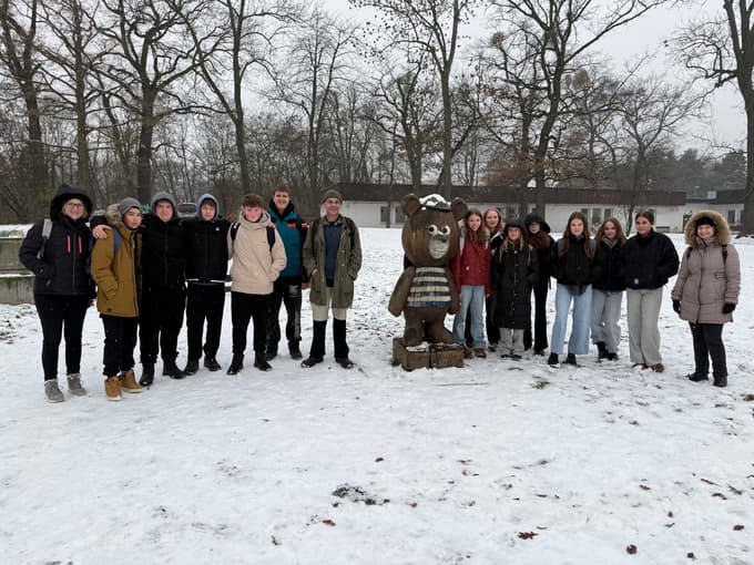 (FOTO) Učenci iz Mislinje so odšli v svet: Siesta, telefoni med odmori in pouk, kot ga doma ne poznajo