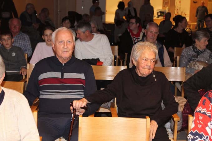 (FOTO) Ravne na Koroškem: Praznični festival KO-RA povezal stanovalce in skupnost