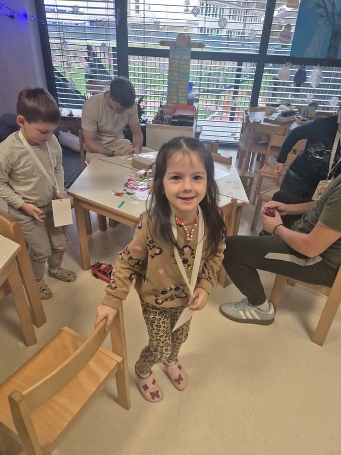 (FOTO) V Vrtcu Ravne prvi tehniški dan: Najmlajši v vlogi malih mojstrov