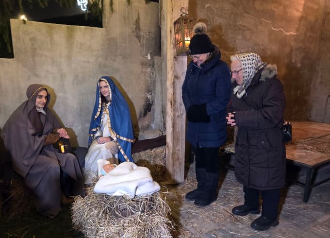 Jožef in Marija z detetom, osrednji liki živih jaslic