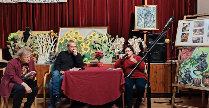 Silvestra Brodnjak, Rok Kajzer in Ksenija Trs med pogovorom o knjigi Car Kimi I.