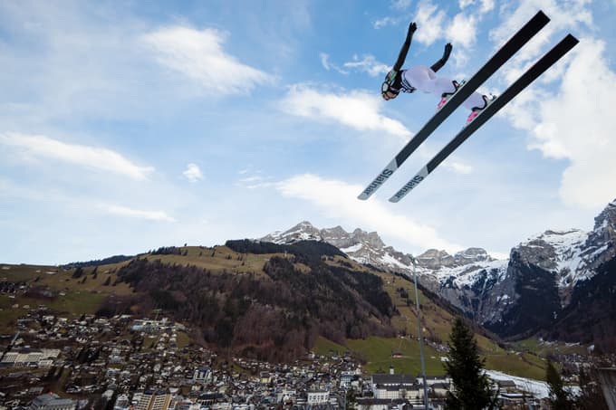 Nika Prevc je še enkrat preskočila konkurenco.