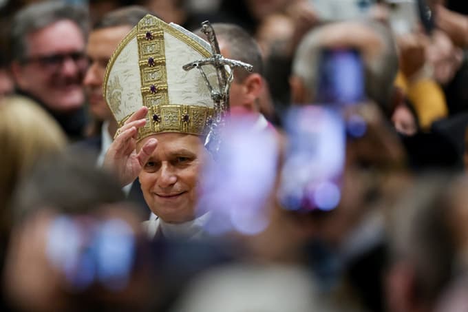 Prvi rimski božič novega papeža: "Kjer je prostor za človeka, je tudi prostor za Boga"