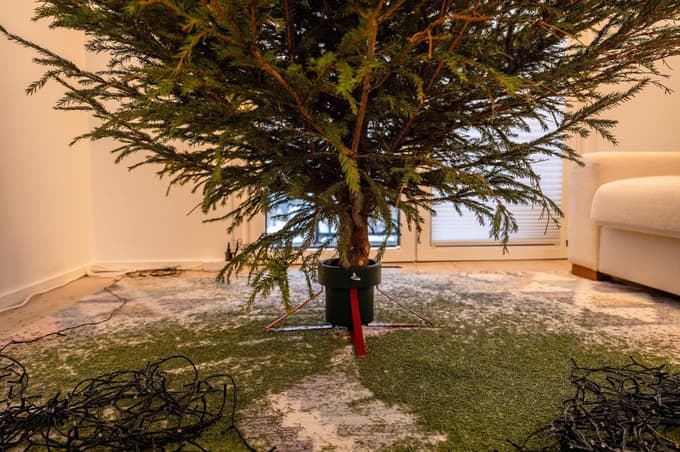 Je popraznična depresija resnična? Kako se spopasti s tišino in praznino januarja