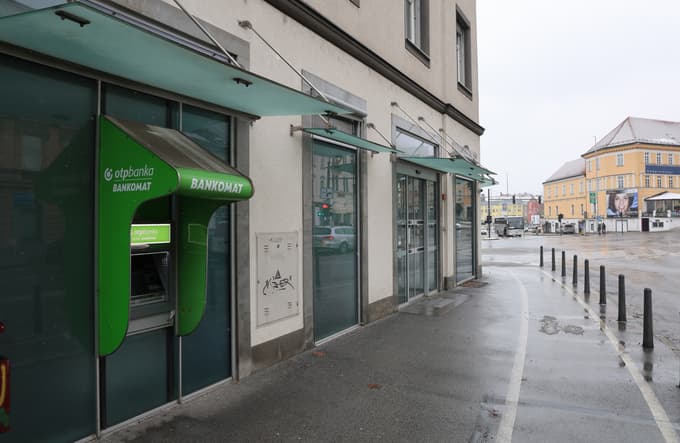Maribor - Partizanska cesta - Otp Banka - zaprta poslovalnica - -
