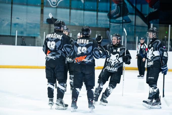 Kdaj bo danes prvi gol lisjakov?