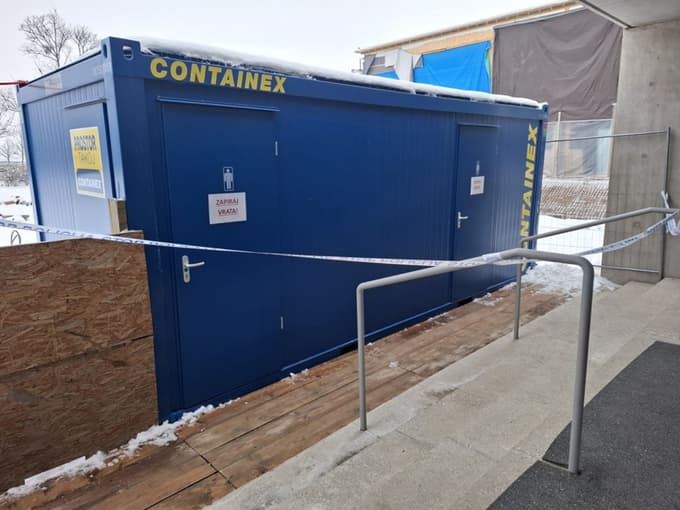 Dijaka po ravnateljičinih informacijah naj ne bi imela medsebojnih sporov.