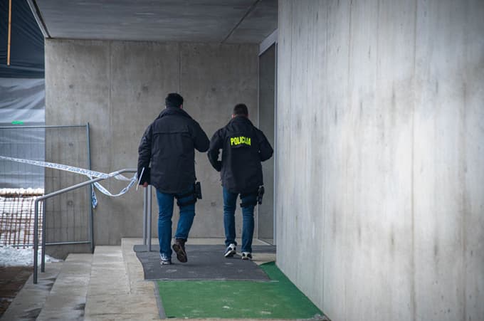 Murska Sobota - Srednja zdravstvena šola Murska Sobota - Policija. napad z nožem - Šola -