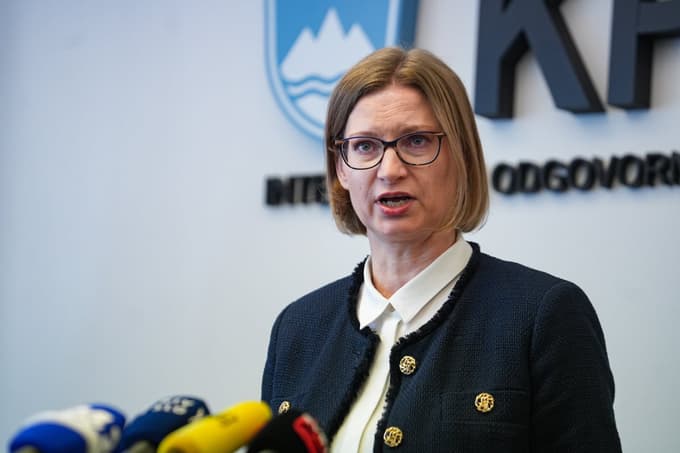 "Glede na to, v kolikšni meri je bil boj proti korupciji poudarjen med volilno kampanjo, je samo po sebi povedno, če zdaj tega v strankah ne spoštujejo," pravi namestnica predsednice KPK Tina Divjak.