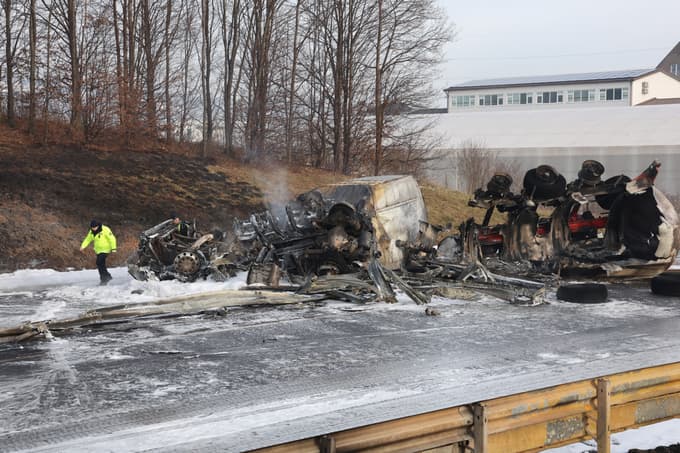 (FOTO in VIDEO) Znane so podrobnosti o nesreči na štajerski avtocesti, to je sporočila policija