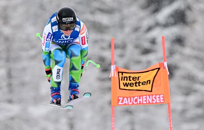 epa12640099 Ilka Stuhec of Slovenia in action during the Women's Downhill race at the FIS Alpine Skiing World Cup in Zauchensee, Austria, 10 January 2026. EPA/CHRISTIAN BRUNA