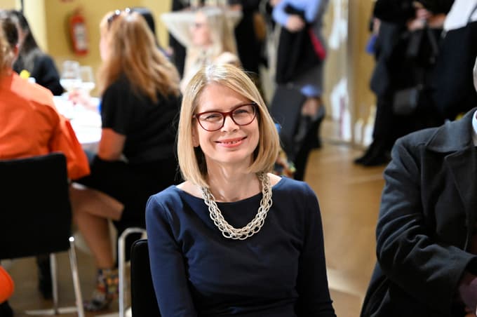 Eva Longyka umirjeno pričakuje novo življenjsko desetletje.