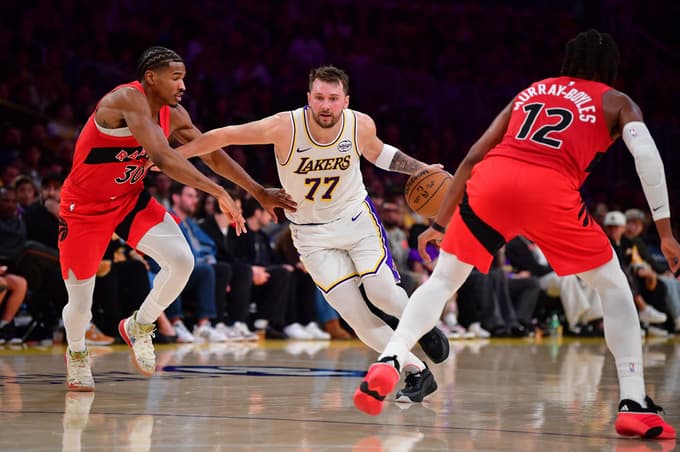 (FOTO) Dončić in James popeljala Lakers spet na pot do zmage