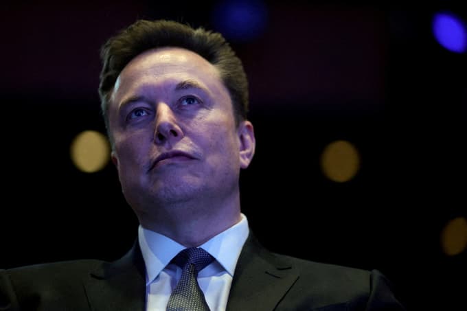Na vrhu lestvice je tehnološki mogotec Elon Musk. 
