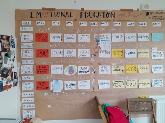 Tom v Franciji: Gozd iz papirja