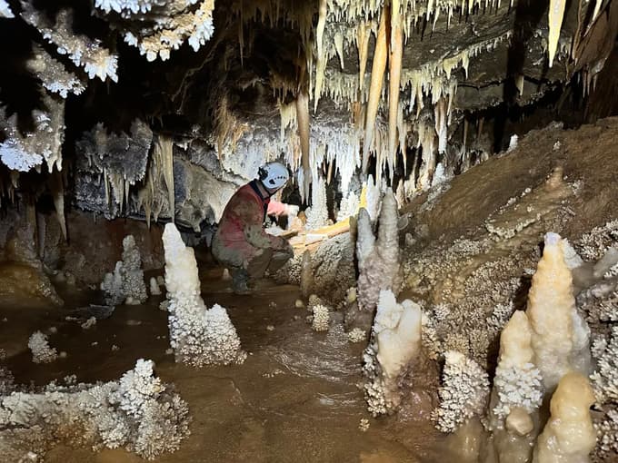 Stranski rov jame 075