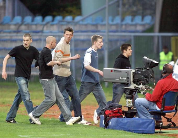 Mimo kamer v slačilnice ...