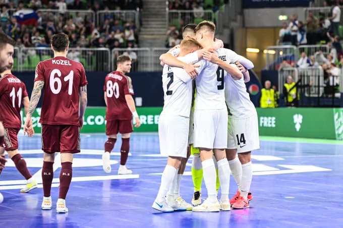 Za slovensko veselje je dvakrat poskrbel Jeremy Bukovec.  