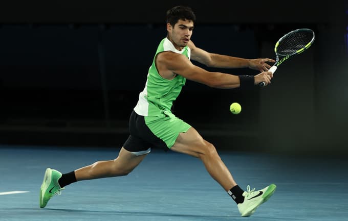 (FOTO) Alcaraz premagal Đokovića za prvo slavje v Melbournu, zdaj ima zmage na vseh turnirjih za grand slam