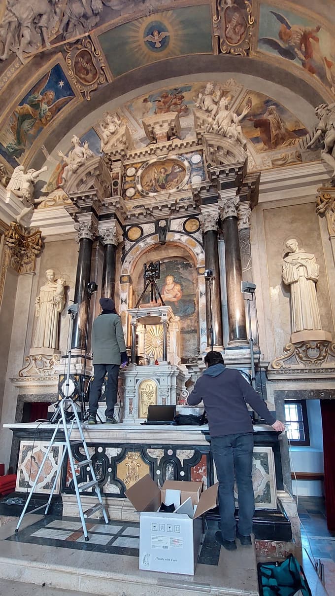 Strokovnjaki ZVKDS v akciji