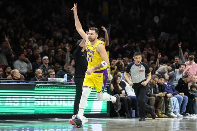 (FOTO) Dončić z jezerniki do zmage na vzhodni obali ZDA, več kot polovico svojih točk dosegel že v prvi četrtini