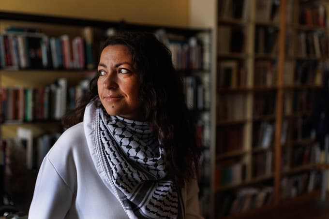 Maja Ladić iz Mirovnega inštituta poudarja, da se smrtni primeri pojavljajo zaradi političnih odločitev, ki ljudi sistematično potiskajo na nevarne poti. 