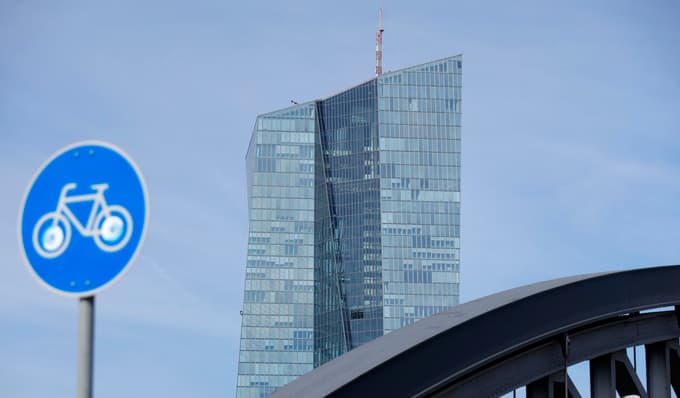 Evrska inflacija je najnižja po septembru 2024. Kako je v Sloveniji?