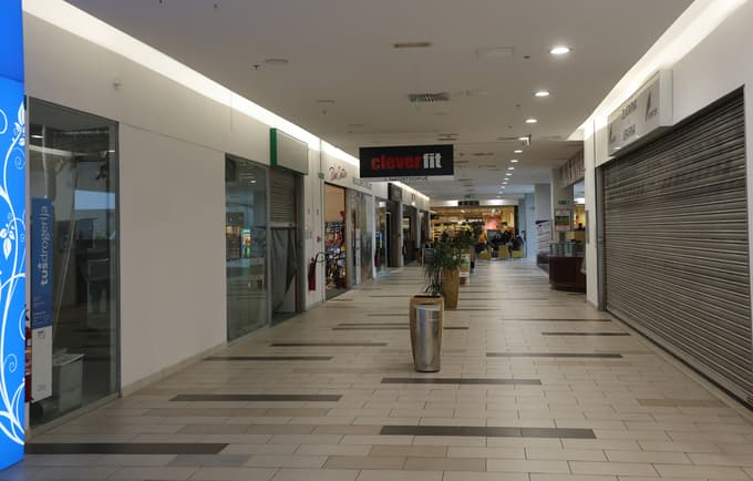 Z 99 kvadratov v nakupovalni center: Selitev Knjižnice Studenci pred vrati