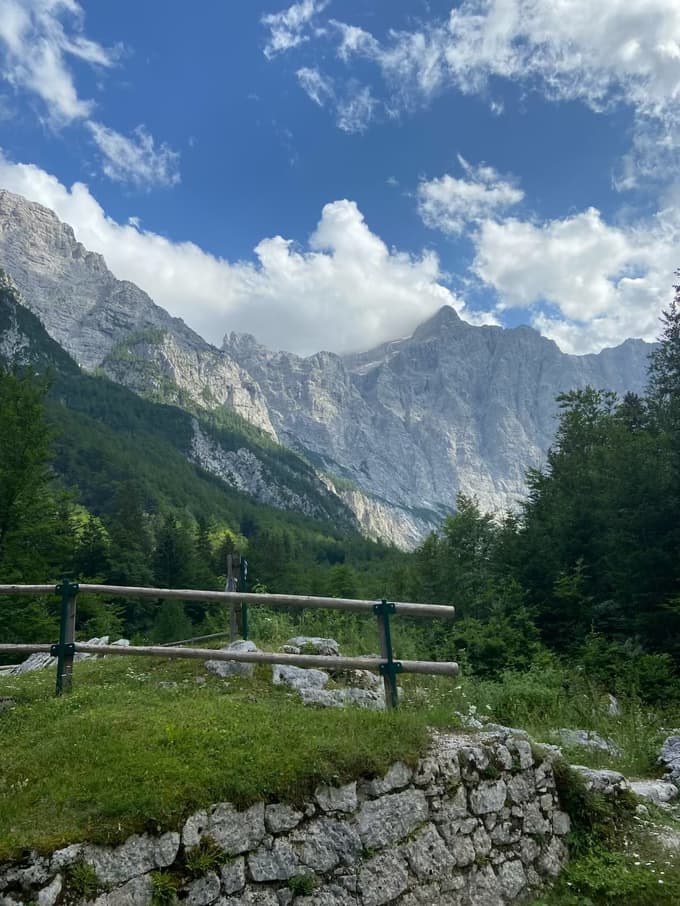 Vedno več tujih popotnikov odkriva čar slovenskih gora.