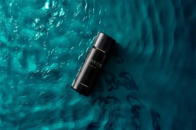 Parfum je bil vedno mišljen kot tihi dodatek, s katerim podčrtaš svoj stil