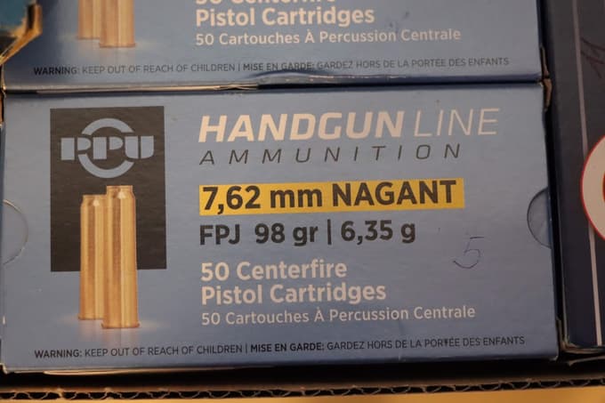 (FOTO) Grozi mu do sedem let zapora: Na Obali za novo leto streljal v zrak in zadel sovaščanko