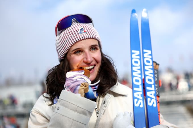 Julia Simon si ne pusti kratiti veselja. 