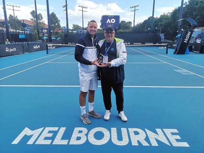 Marino Kegl z očetom Darkom, ki ima veliko zaslug za njegove izjemne dosežke.