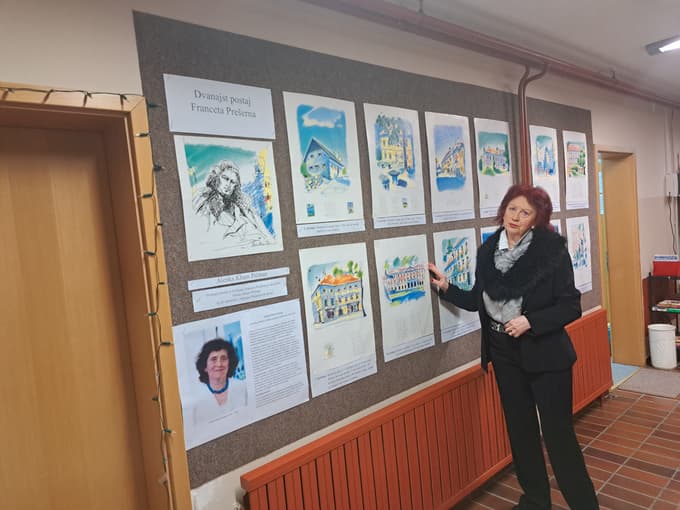 Majda Šumrada Harc, ki je pripravila razstavo 12 postaj Franceta Prešerna.